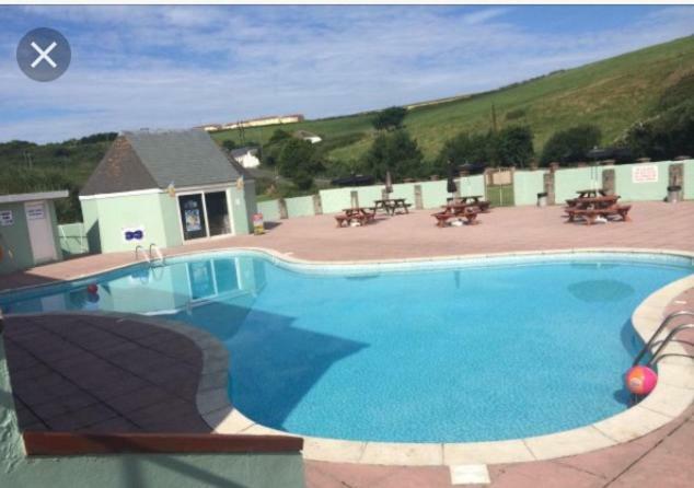 Take Me To The Beach At J&S Caravan Holidays Newquay Bay Resort Saint Columb Minor Exterior foto